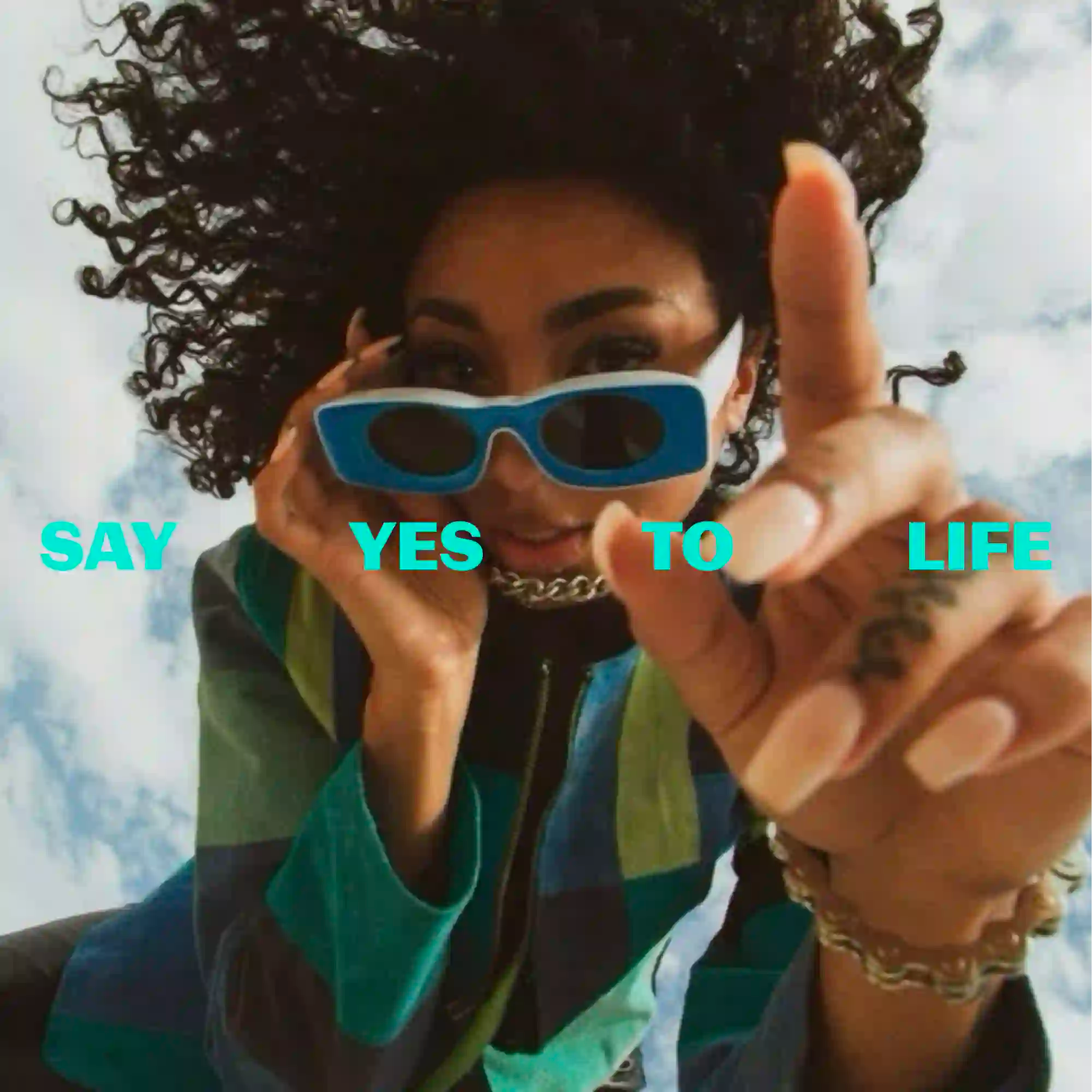 eauYES pineapple coconut say yes to life